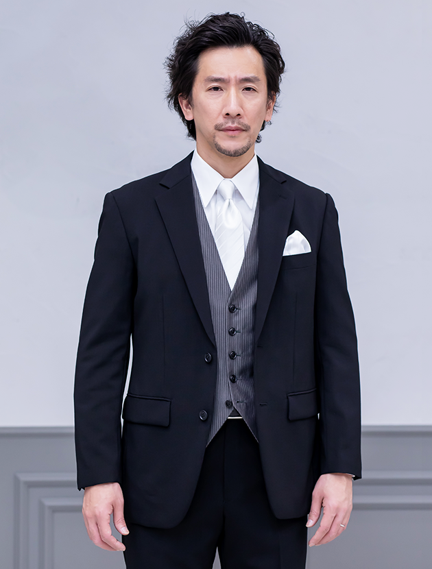 写真：メンズ礼服