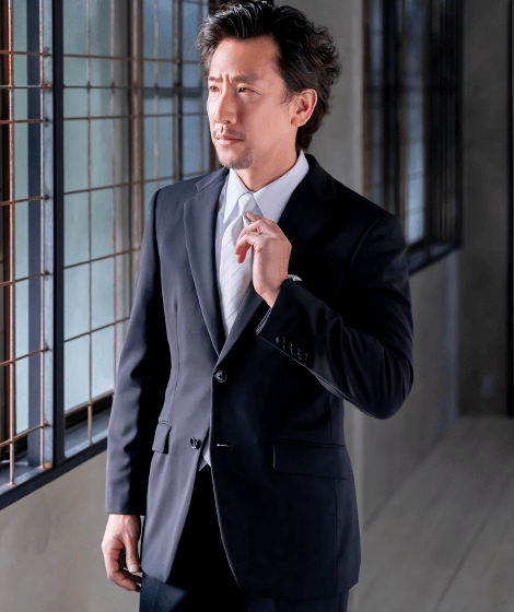 写真：アパレル業界20年のスタッフが厳選した、本当にオススメできる礼服・喪服をご用意しています。